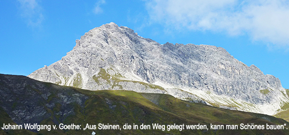 Mohnenfluh Steinlandschaft Mohnenfluh Steinlandschaft in den Bergen
