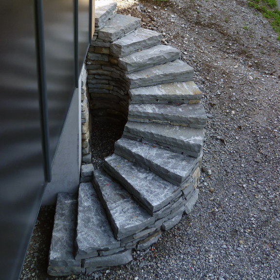 Steinstiege in Trockensteinbauart