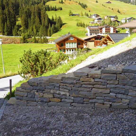 Steinstiege in Trockensteinbauart